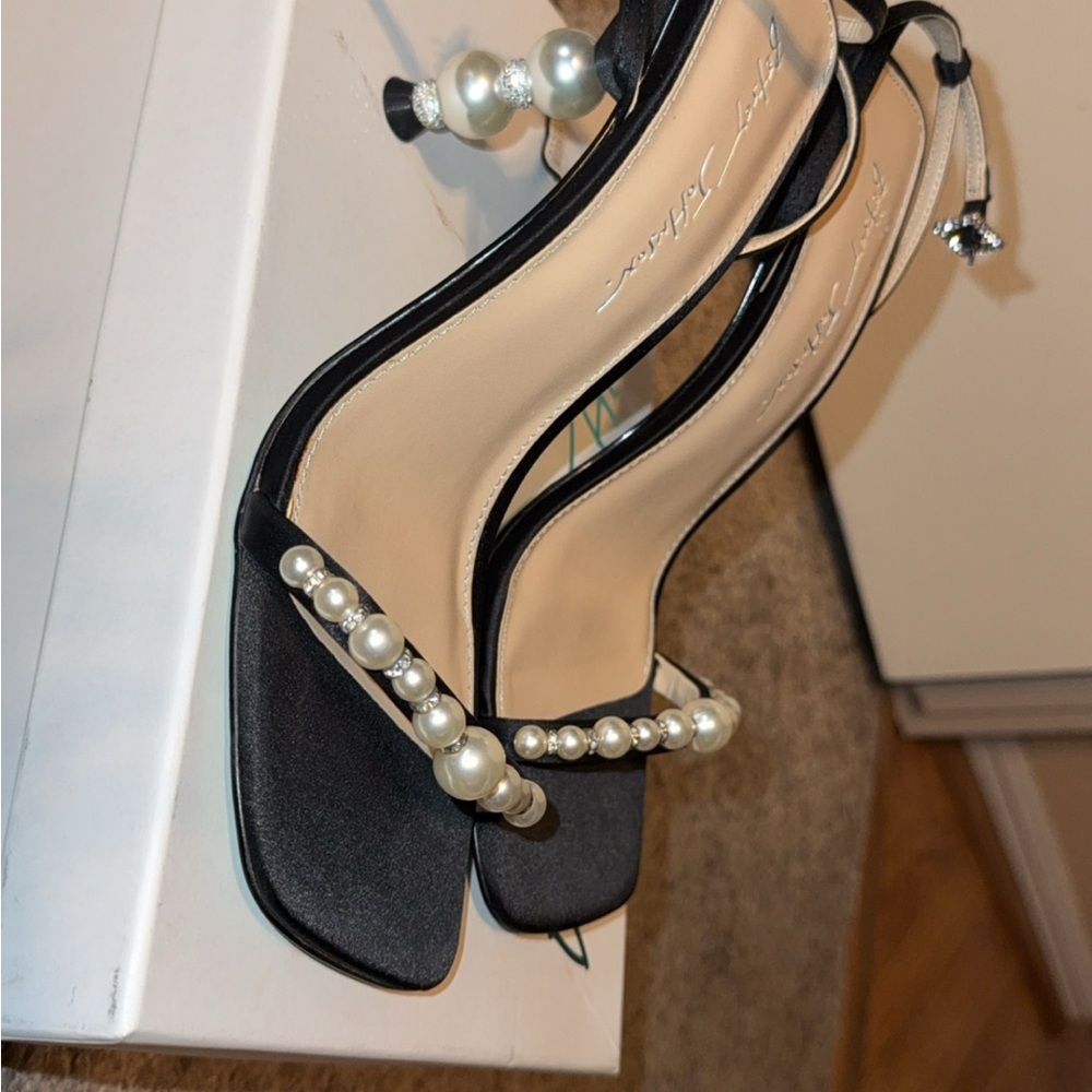 Betsey Johnson Black Pearl-Embellished Women's Heels - Picture 2 of 5